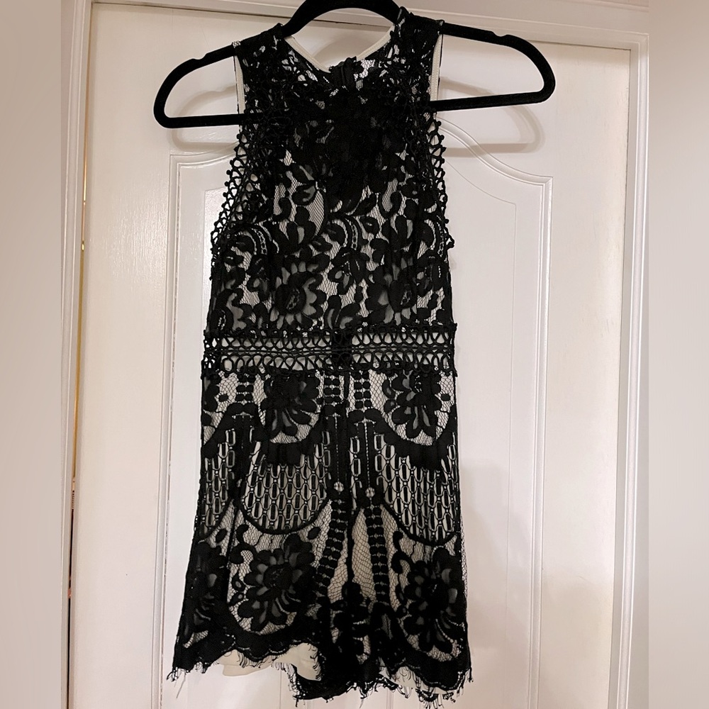 Black/Nude Contrast Lining Lace Romper
